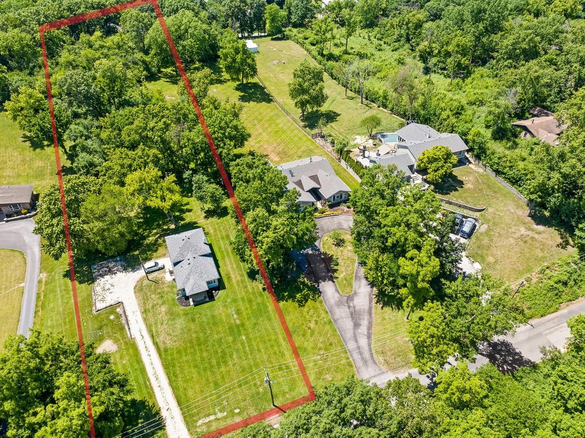 11S130 Madison St., Burr Ridge, IL 60527