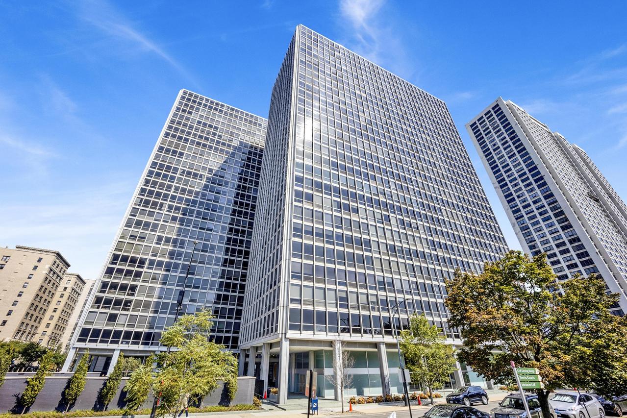 340 W Diversey Pkwy. #918, Chicago, IL 60657