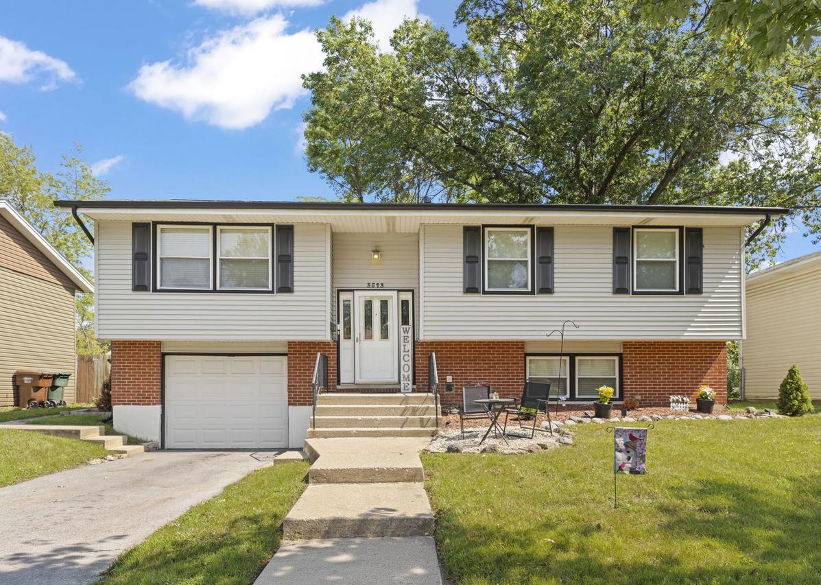 3513 Laurel Ln., Hazel Crest, IL 60429