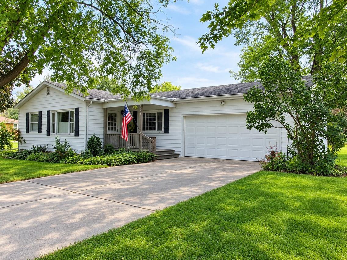 2893 E 777th Rd., Utica, IL 61373