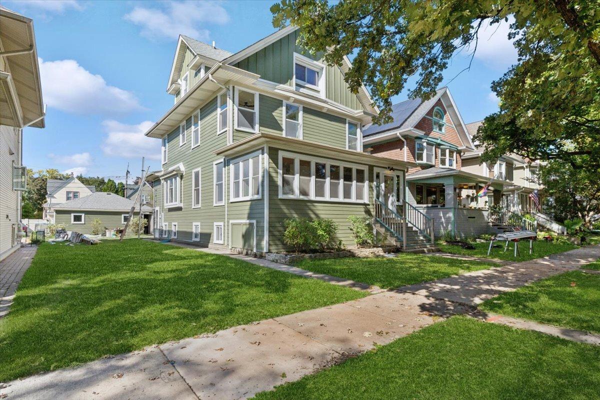 [Address Hidden by Seller], Oak Park, IL 60304