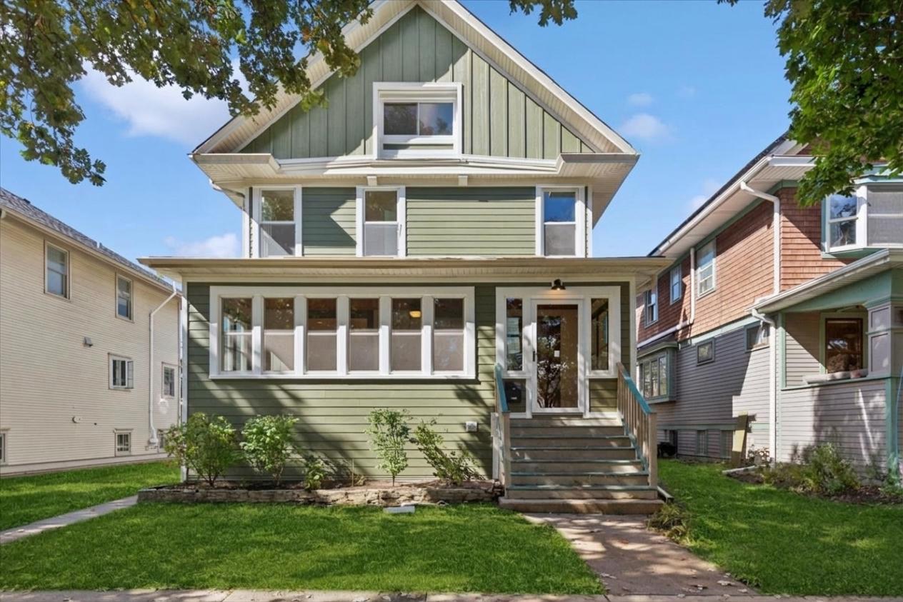1115 Wesley Ave., Oak Park, IL 60304