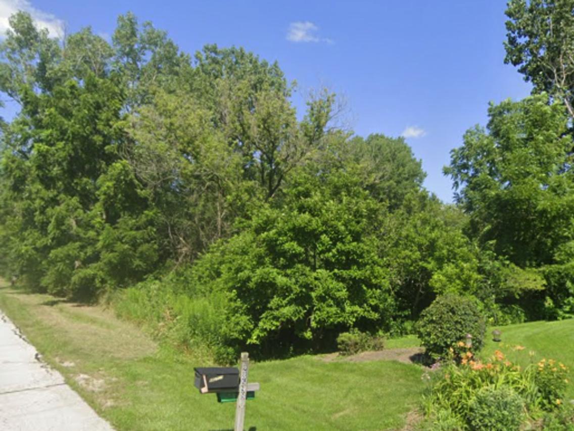 28601 N Monroe St., Wauconda, IL 60084