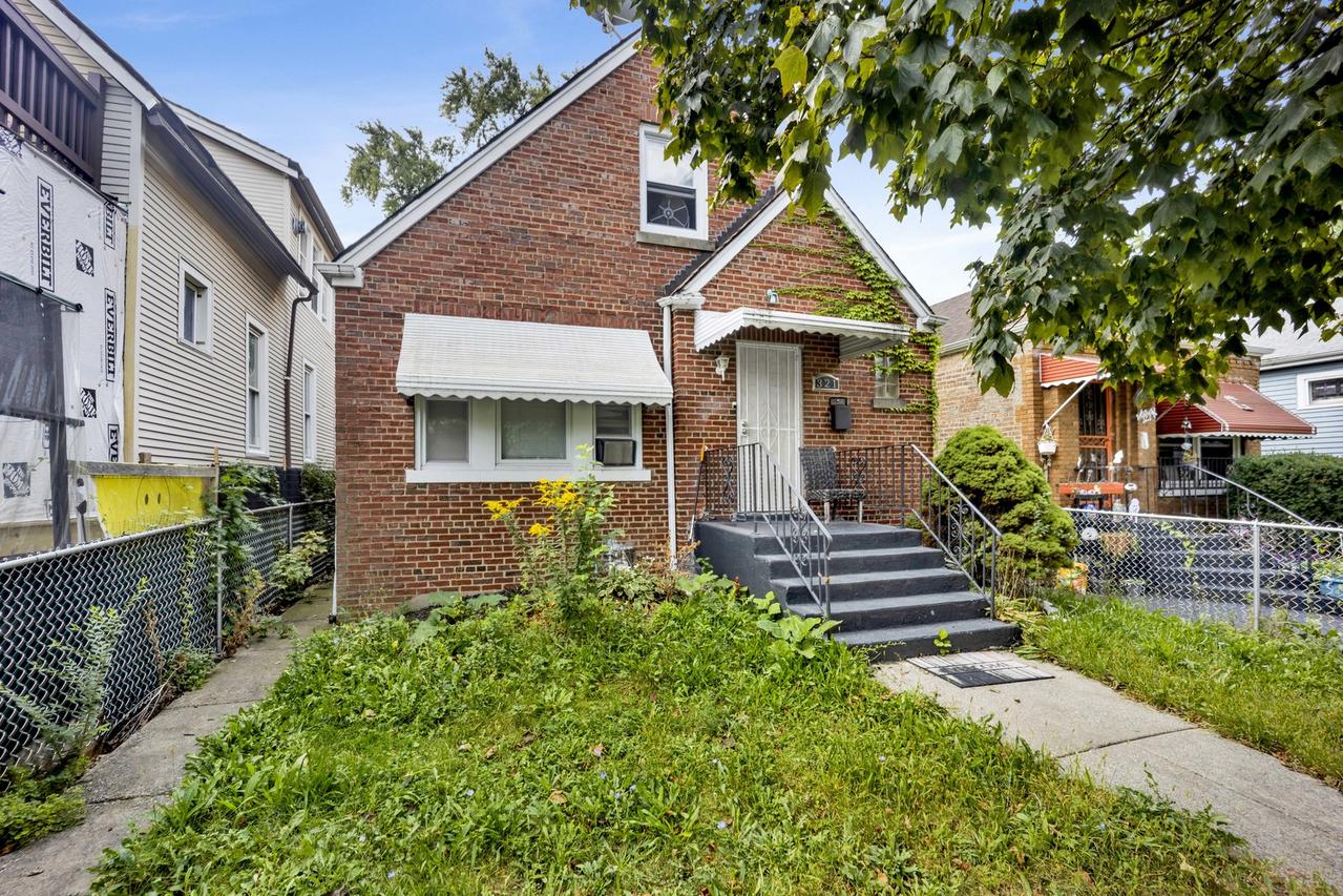 321 W 104th Pl., Chicago, IL 60628