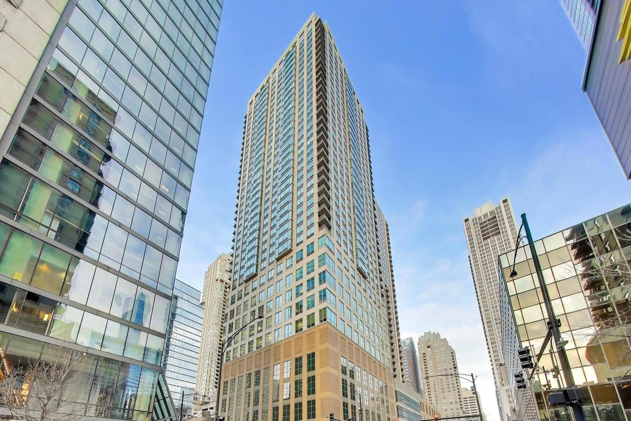 2 E Erie St. #3005, Chicago, IL 60611