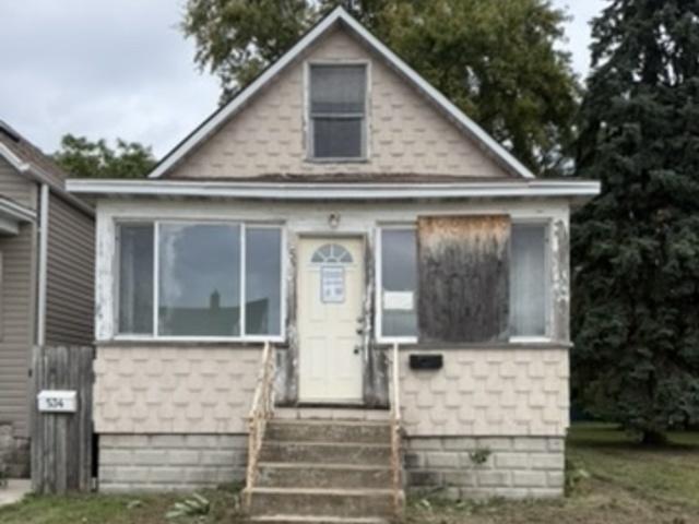532 156th St., Calumet City, IL 60409
