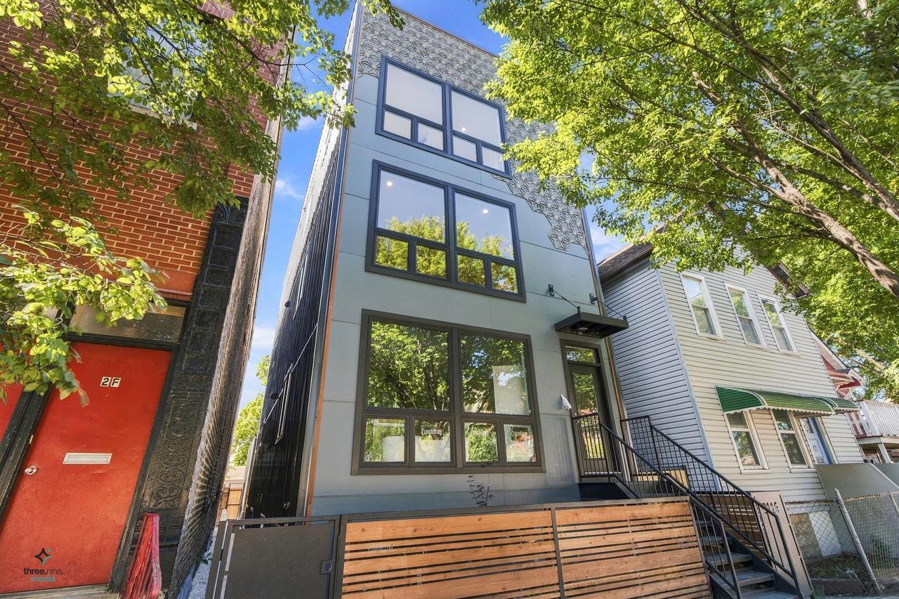 3116 N Western Ave. #2, Chicago, IL 60618