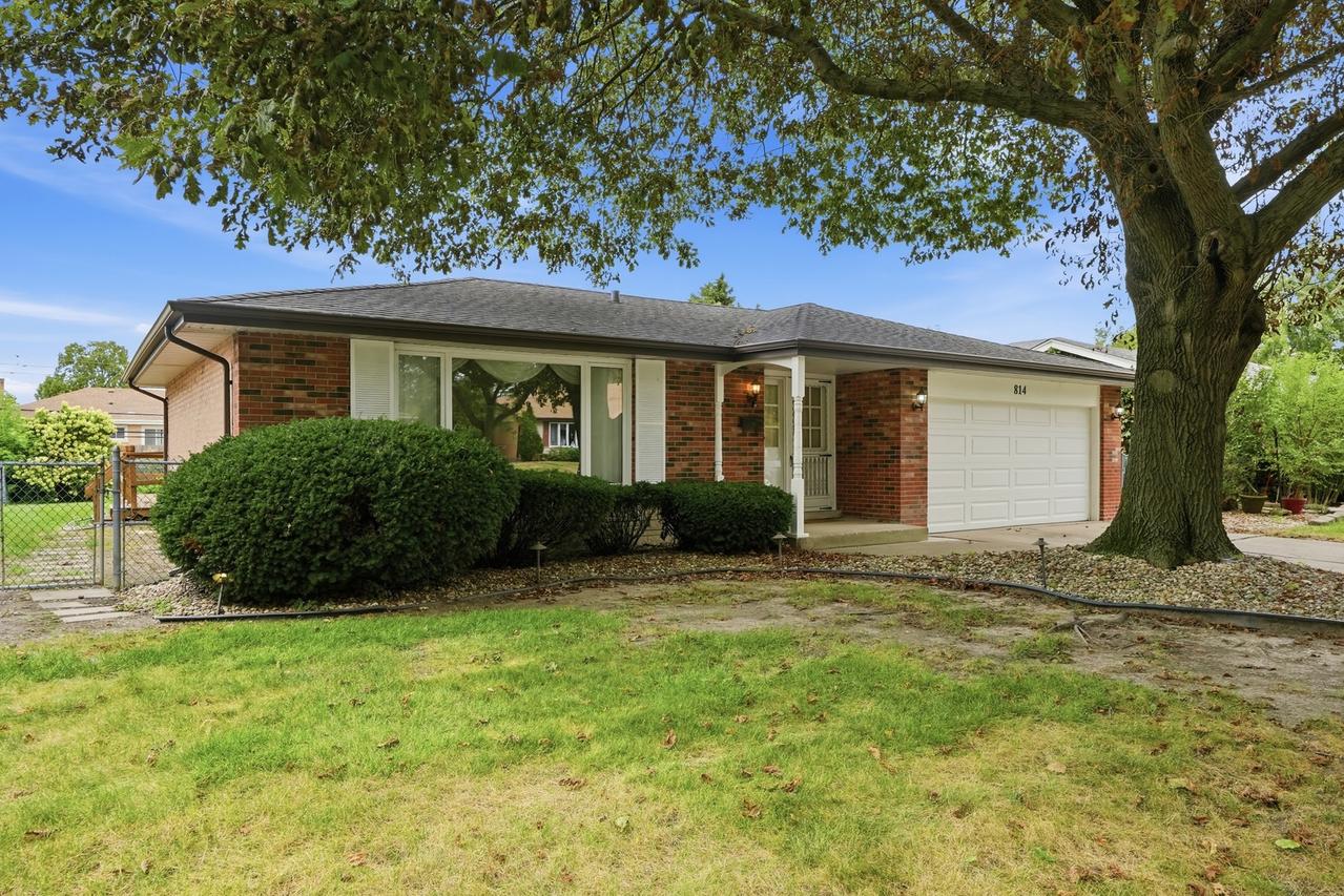 814 E 168th St., South Holland, IL 60473