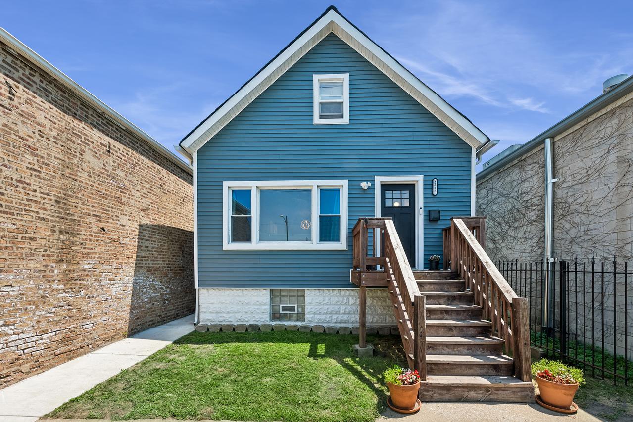 8243 S Halsted St., Chicago, IL 60620