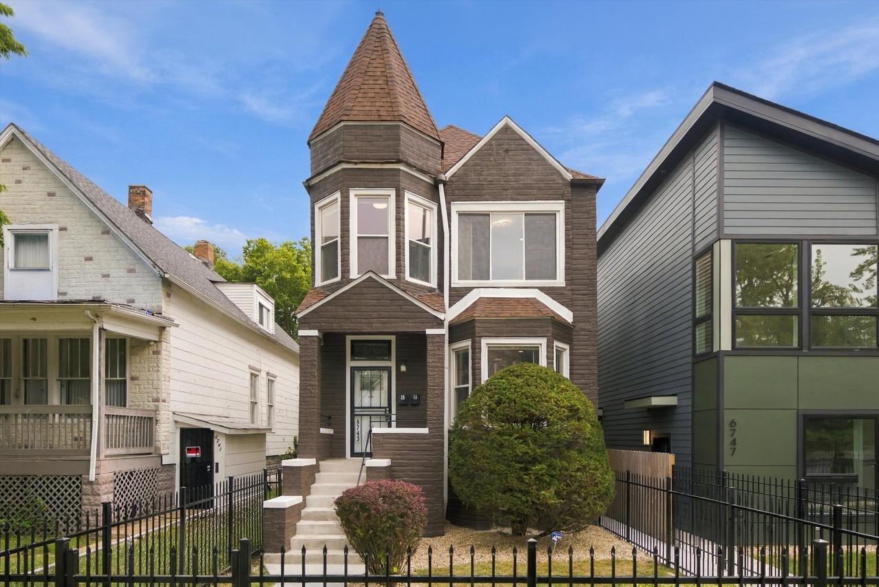 6743 S Langley Ave., Chicago, IL 60637
