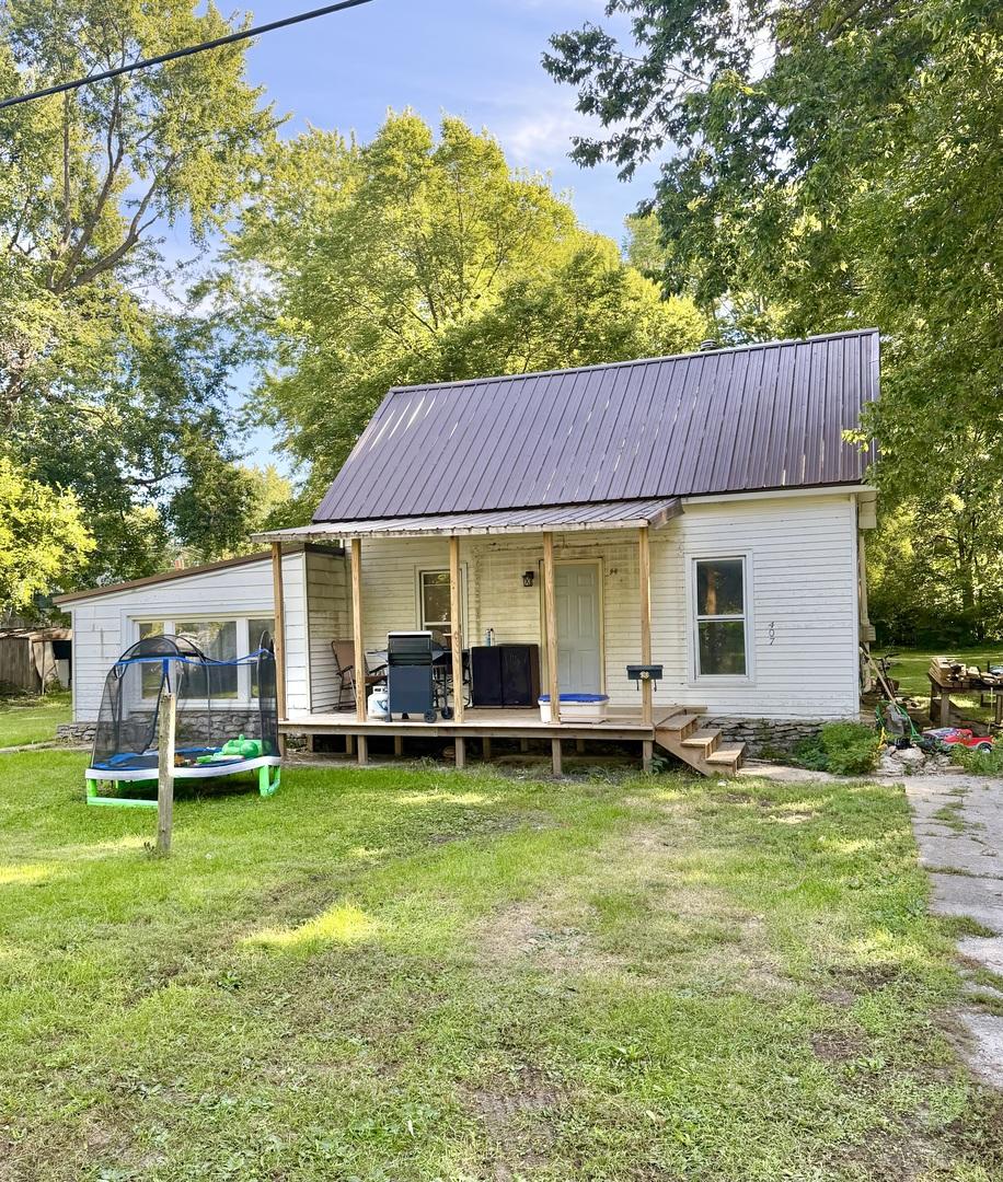407 N Webster St., Fairbury, IL 61739