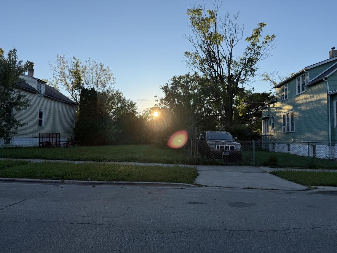 11558 S Perry Ave., Chicago, IL 60628