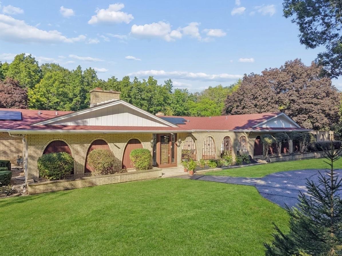 201 Oak Ln., Winthrop Harbor, IL 60096