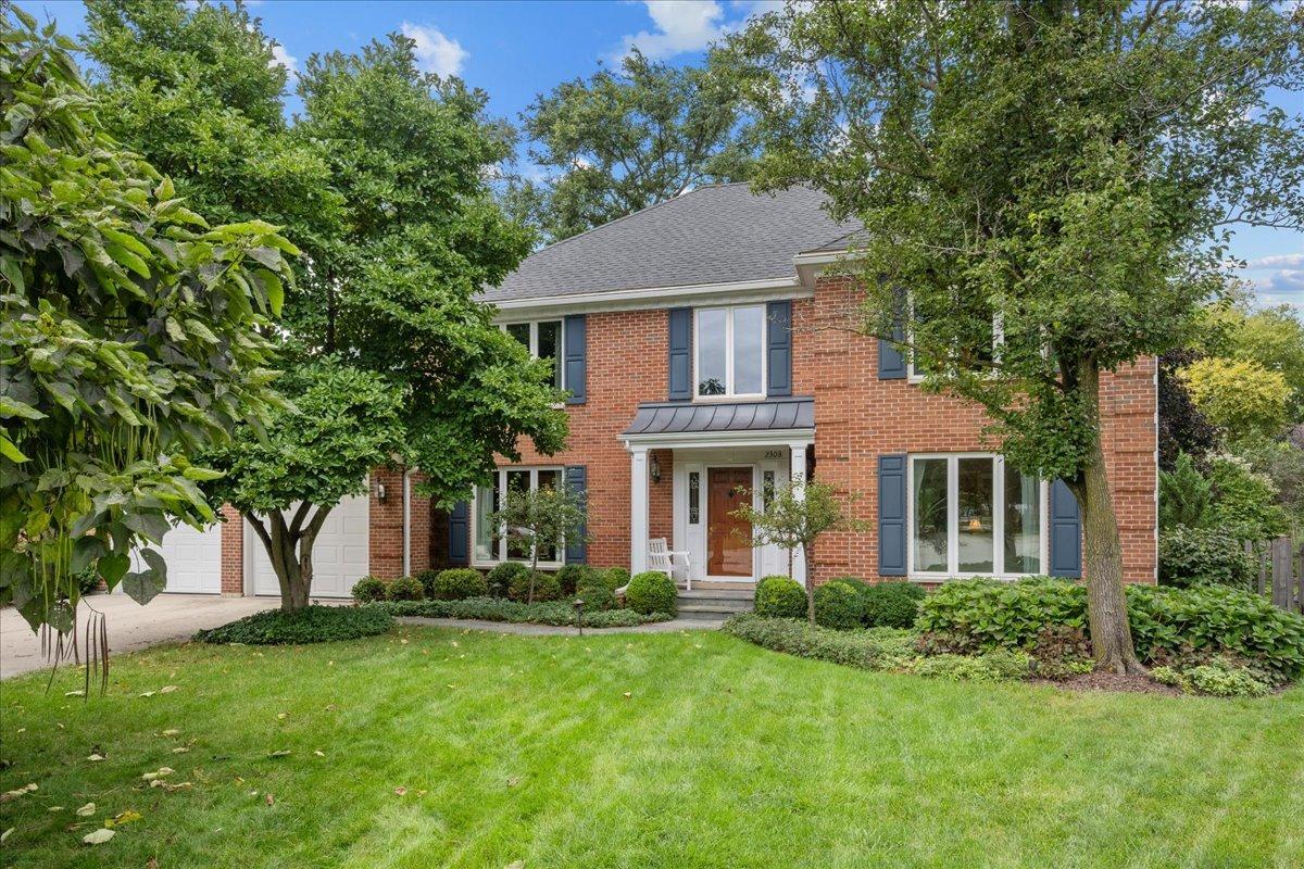 2308 Bianco Ter., Glenview, IL 60025