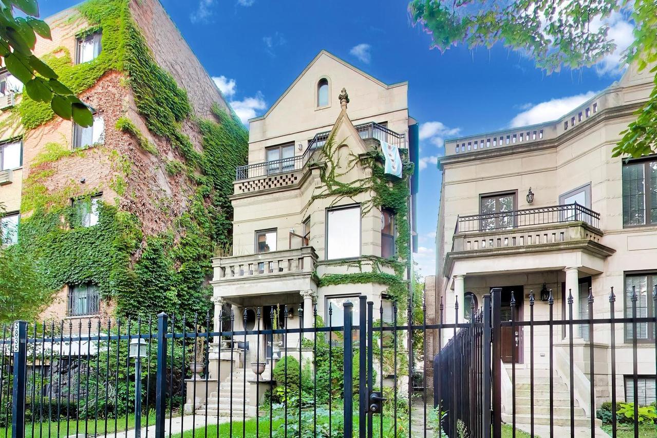 5835 N Winthrop Ave., Chicago, IL 60660