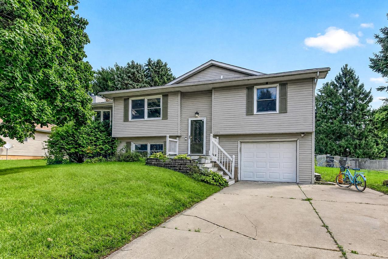 2105 W Bedford Rd., Freeport, IL 61032