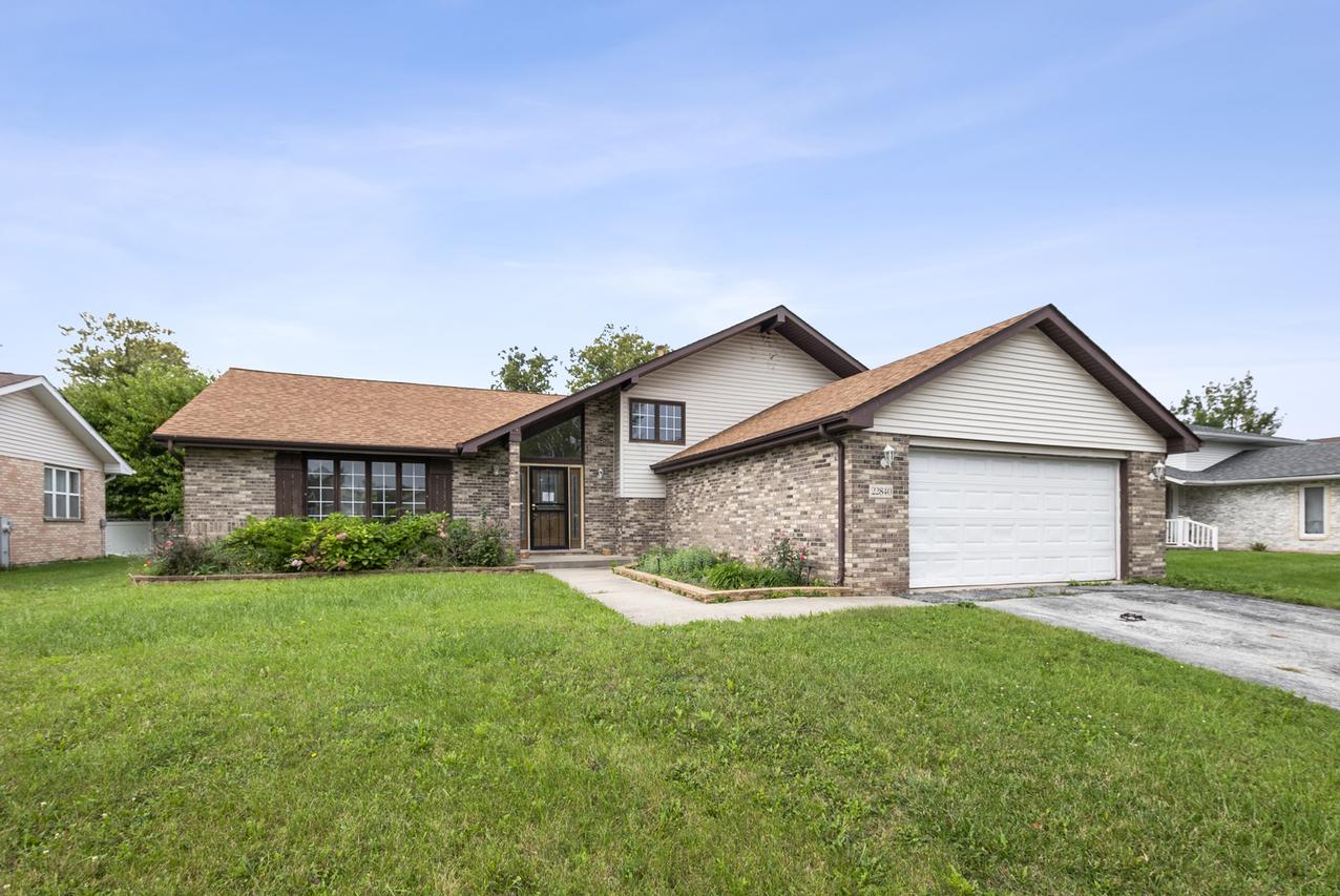 22840 Lawndale Ave., Richton Park, IL 60471