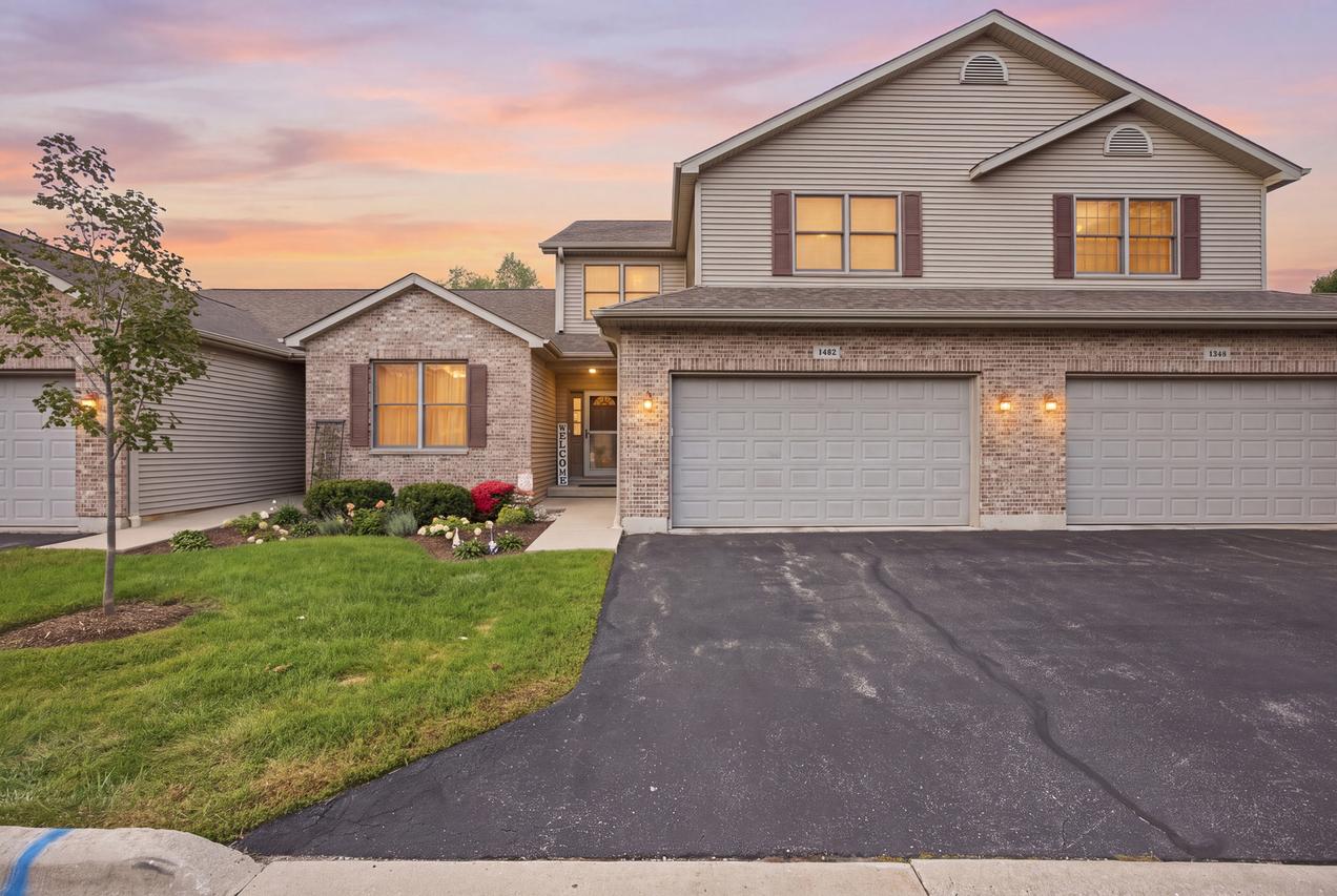 1442 Ridge Dr., Sycamore, IL 60178