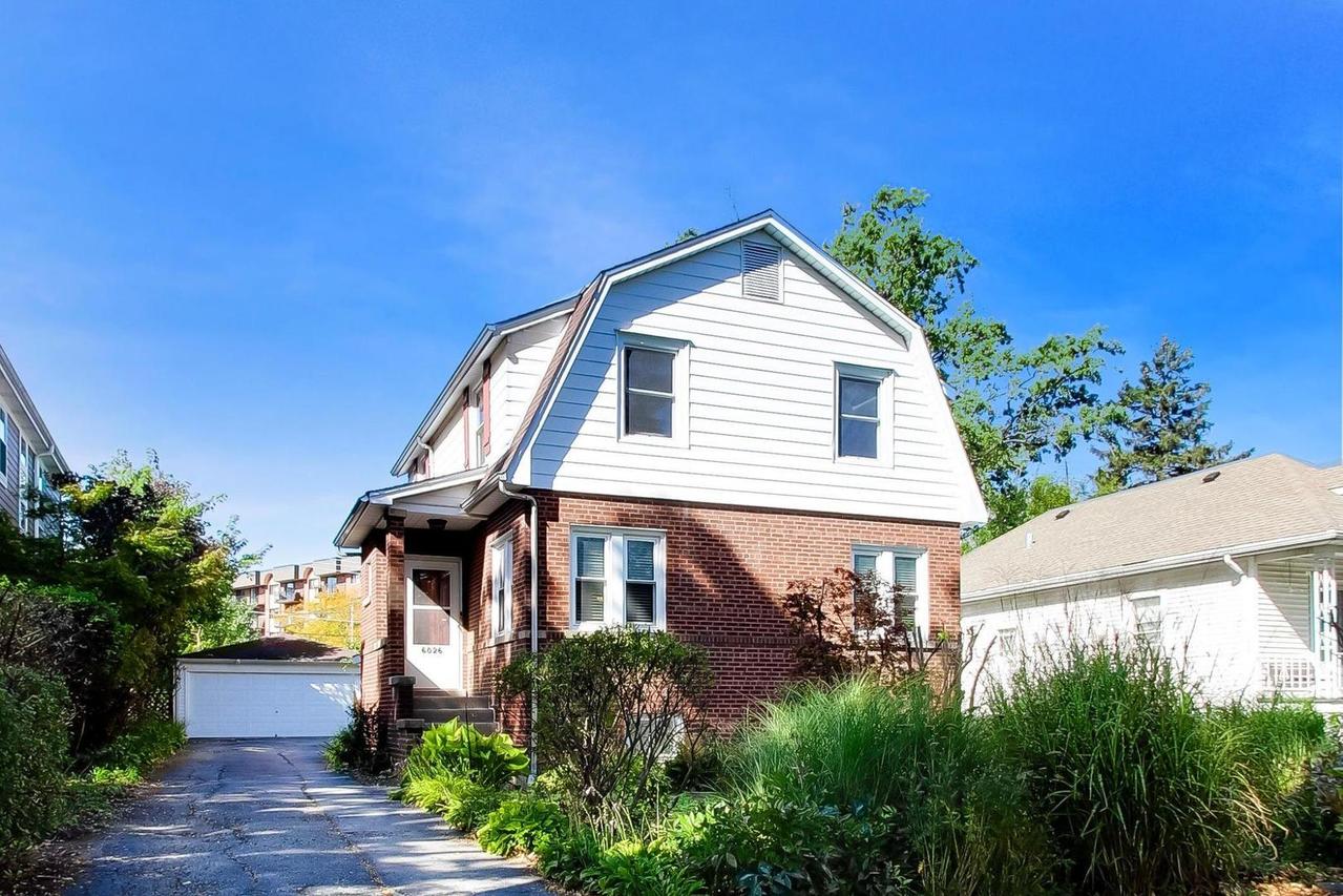 6026 N Oconto Ave., Chicago, IL 60631