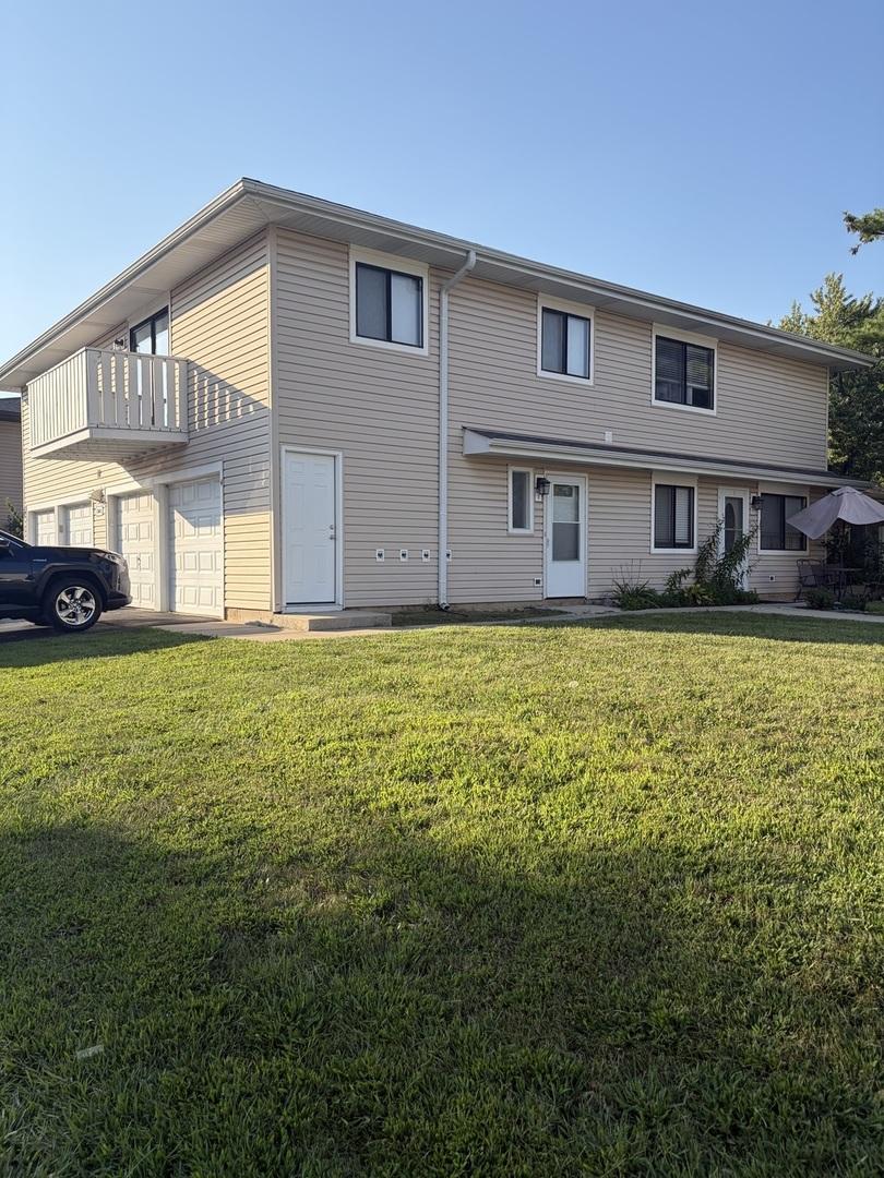 29W603 Winchester Cir. #4, Warrenville, IL 60555