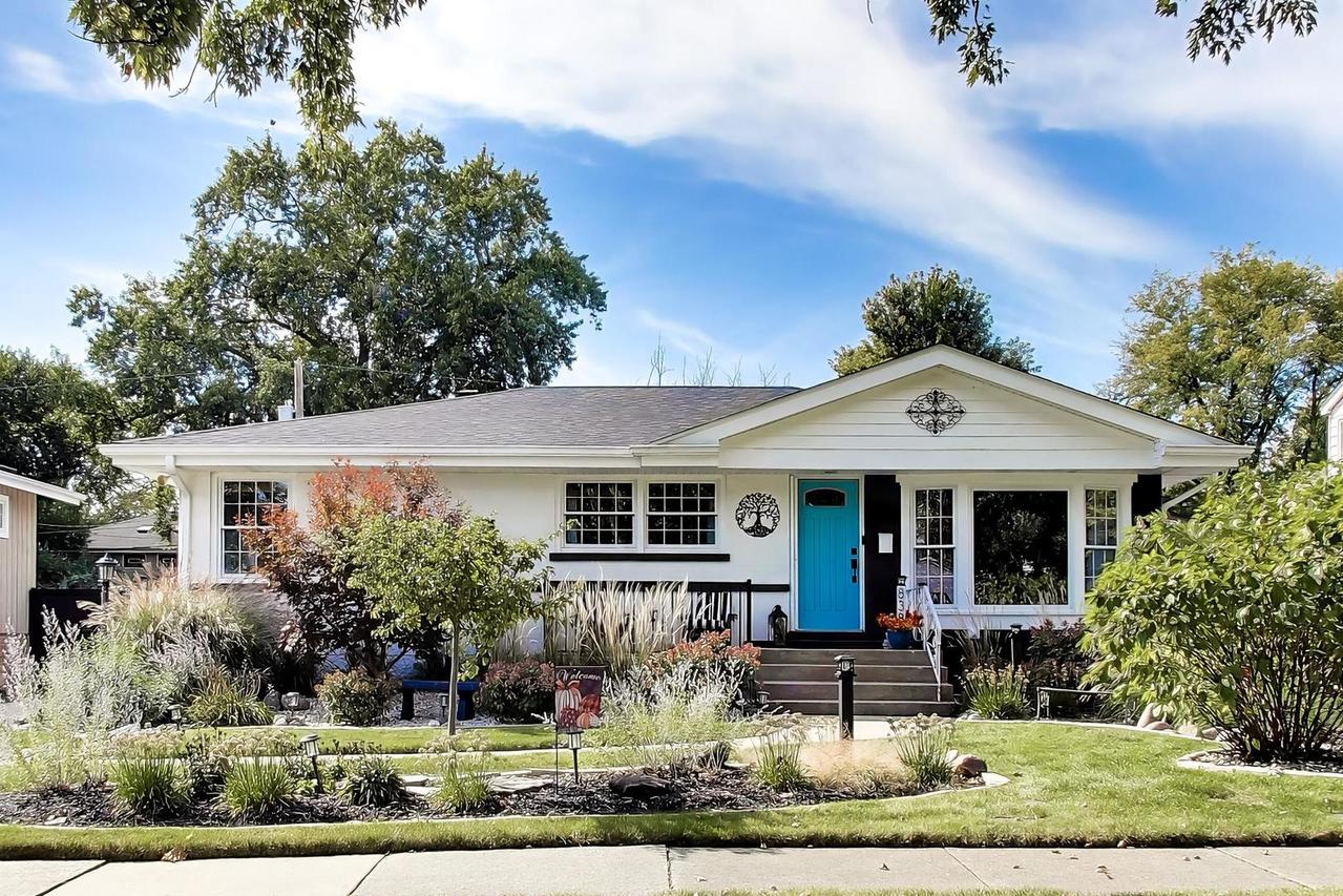 838 S Grant Ave., Villa Park, IL 60181