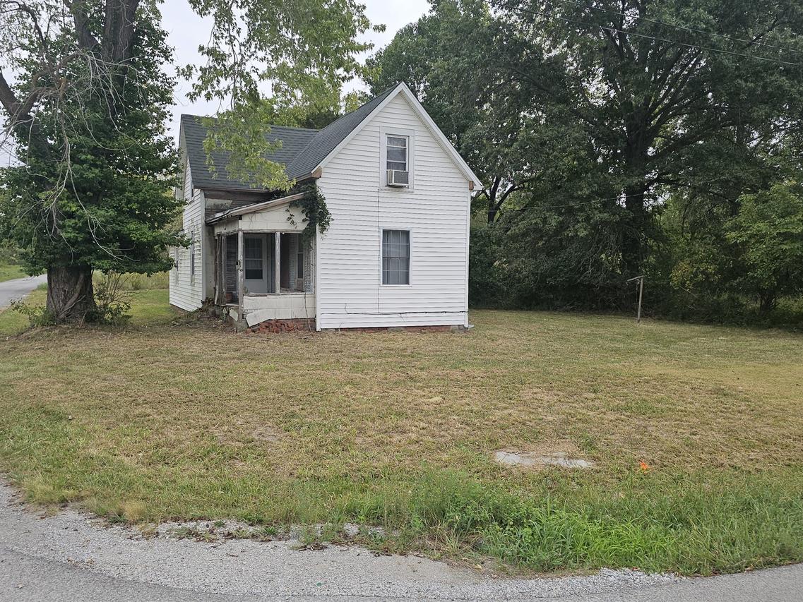 2100 Brownsville Rd., Mt Vernon, IL 62864
