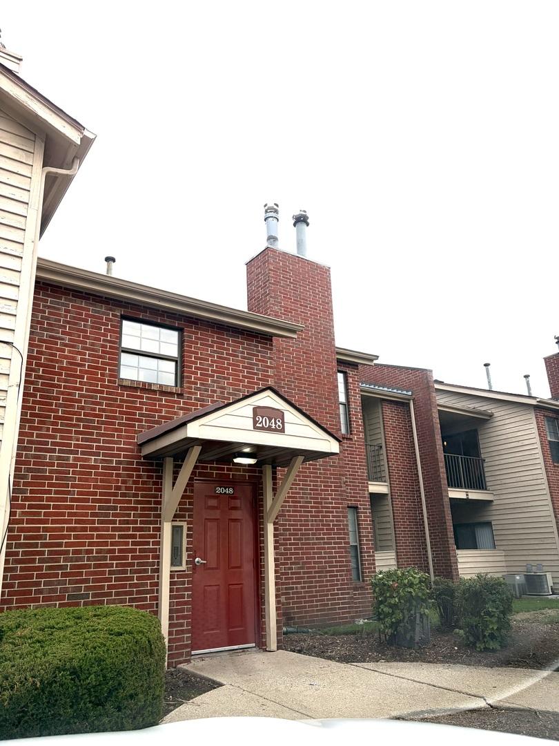 2048 N Rand Rd. #202, Palatine, IL 60074