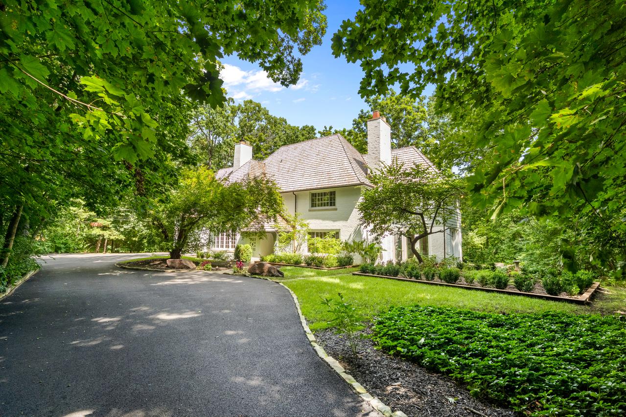 327 Marshman Ave., Highland Park, IL 60035