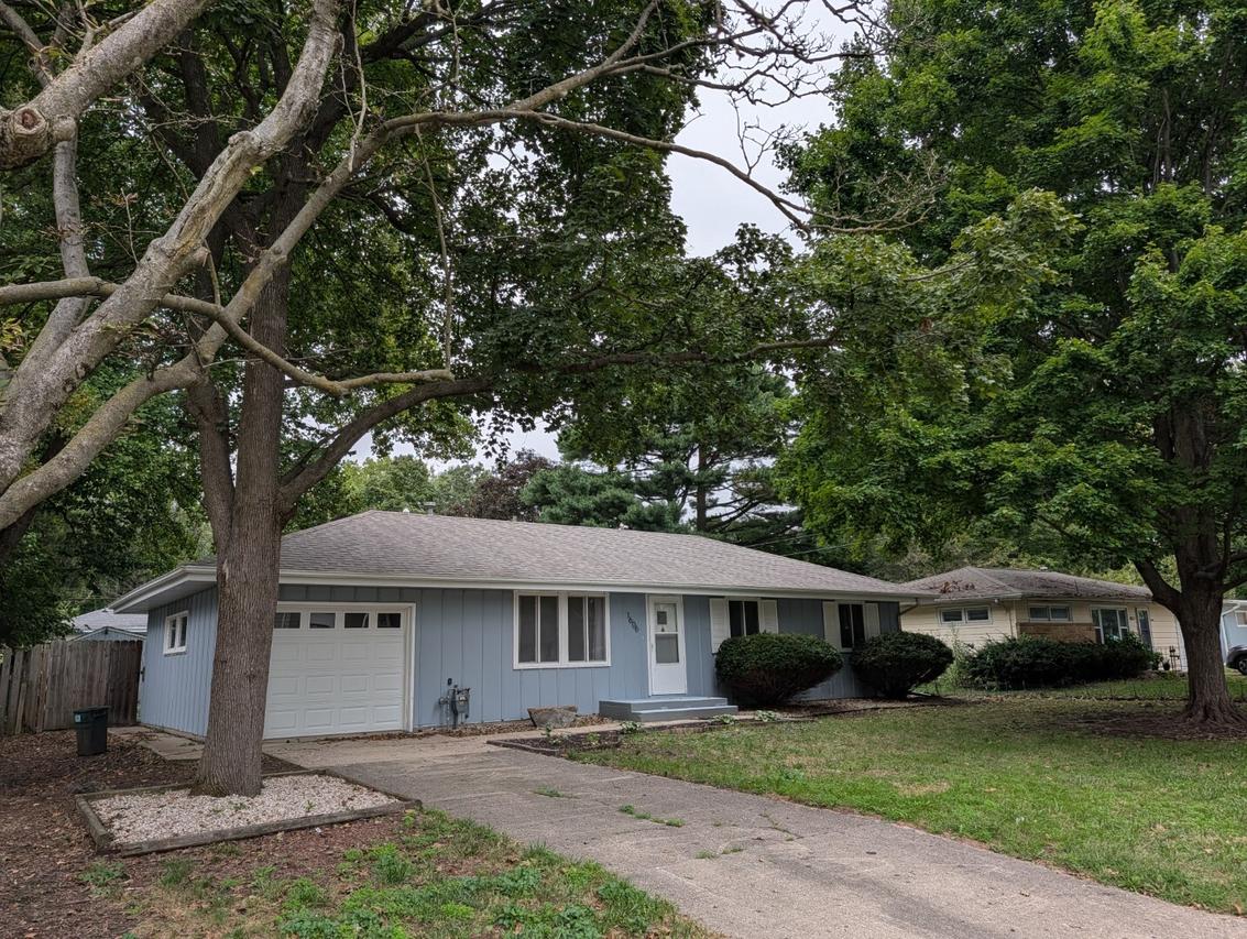1606 Normandy Dr., Champaign, IL 61821