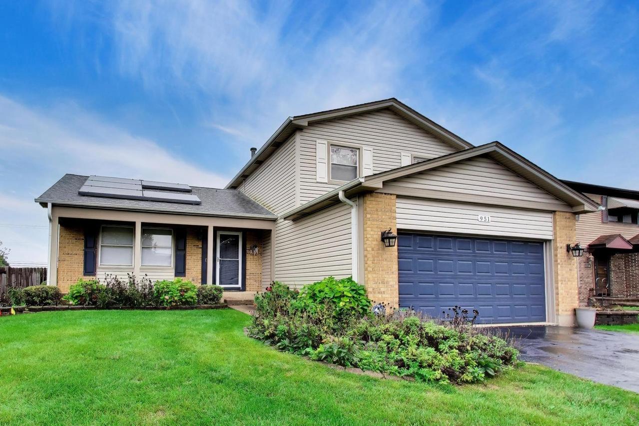 951 Wilma Ln., Elk Grove Village, IL 60007