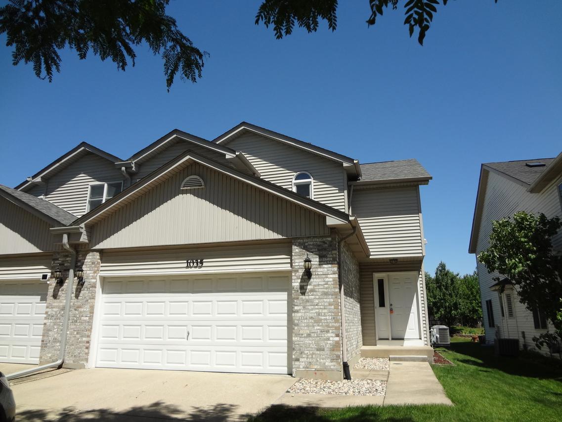 1035 Beninford Ln., Westmont, IL 60559