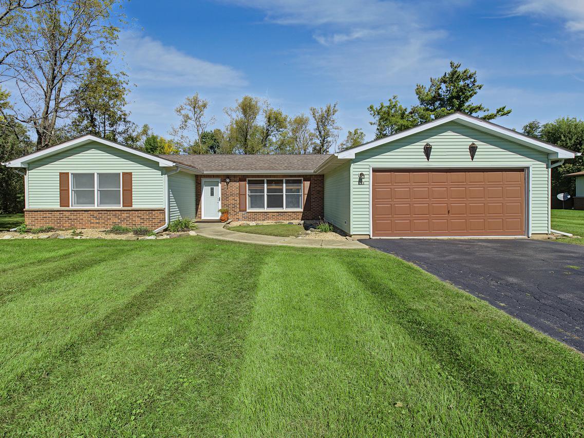 262 Brookside Dr., Paw Paw, IL 61353
