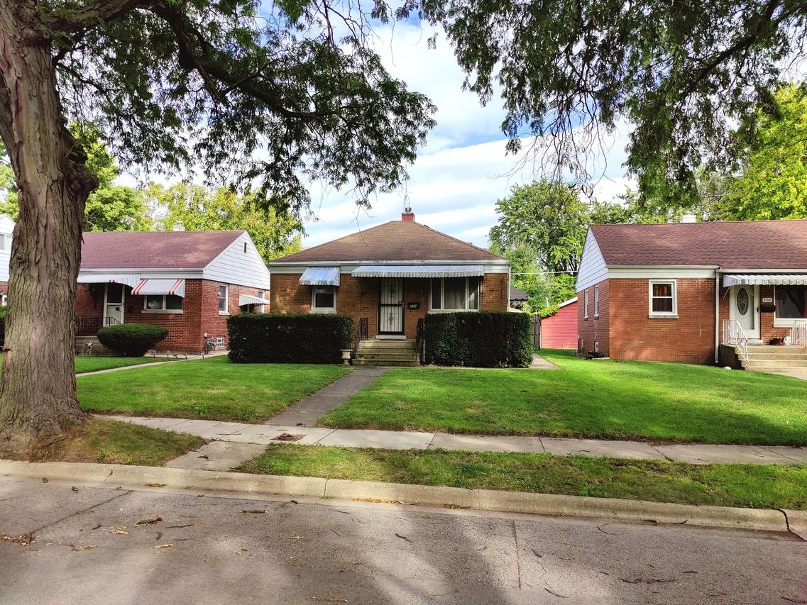 200 Earl Ave., Joliet, IL 60436