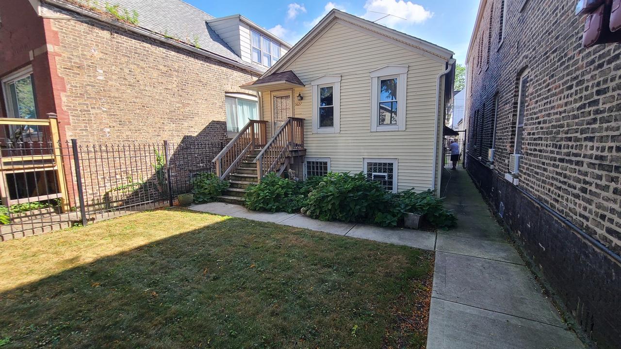 3627 S Damen Ave., Chicago, IL 60609