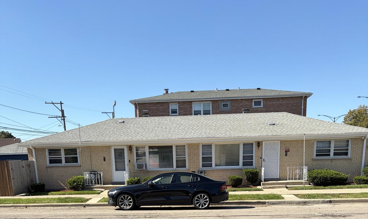 3701 W 79th St., Chicago, IL 60652