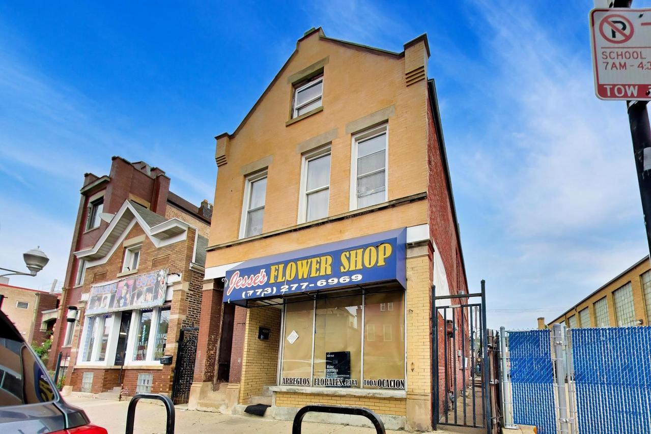 2625 S Central Park Ave., Chicago, IL 60623