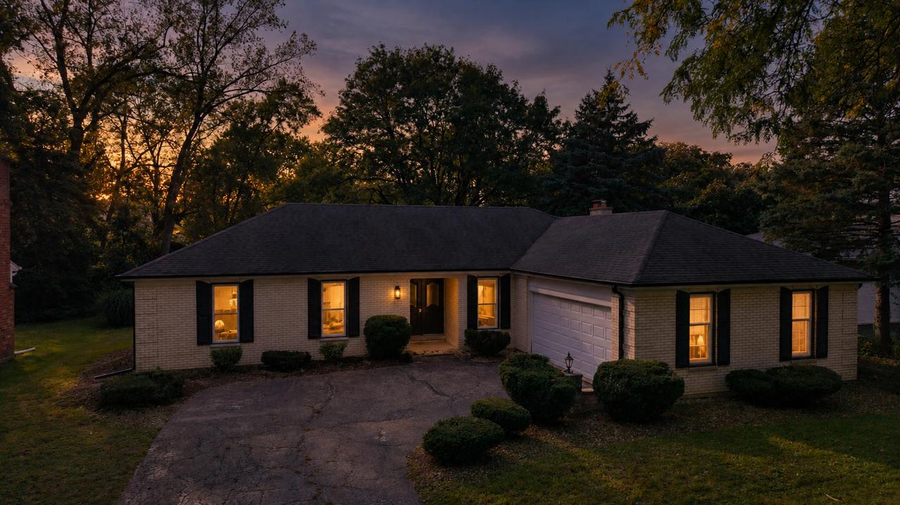 3524 Saratoga Ave., Downers Grove, IL 60515