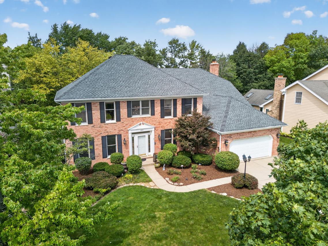 450 Ford Ln., Bartlett, IL 60103