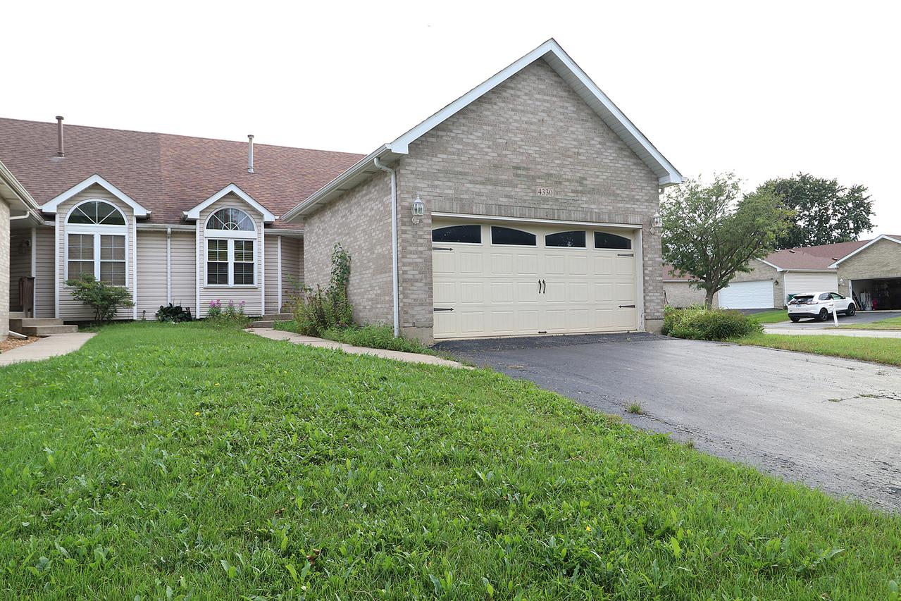 4330 River Glen Dr., Joliet, IL 60431