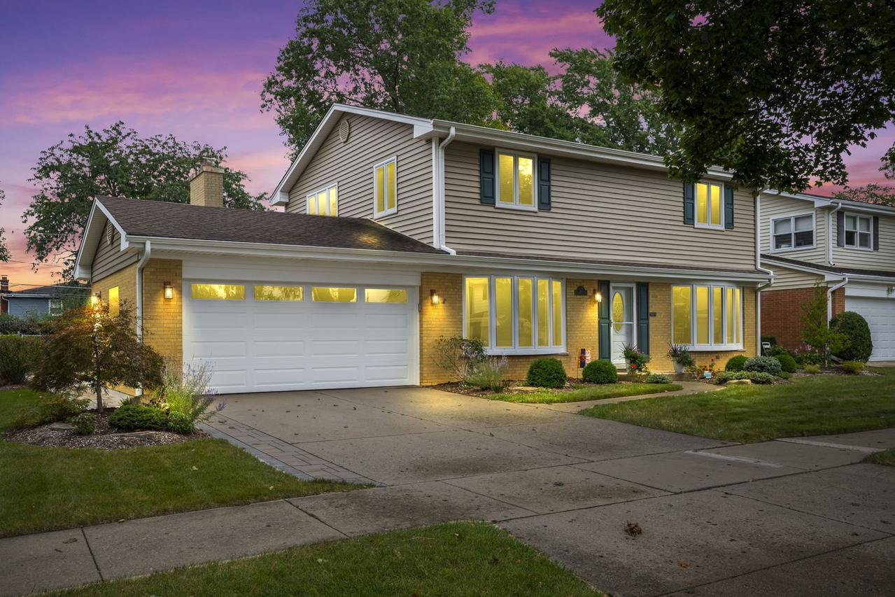 221 S Rammer Ave., Arlington Heights, IL 60004