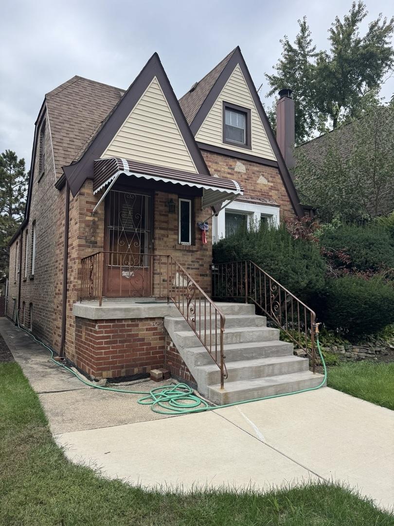 3254 N Oak Park Ave., Chicago, IL 60634