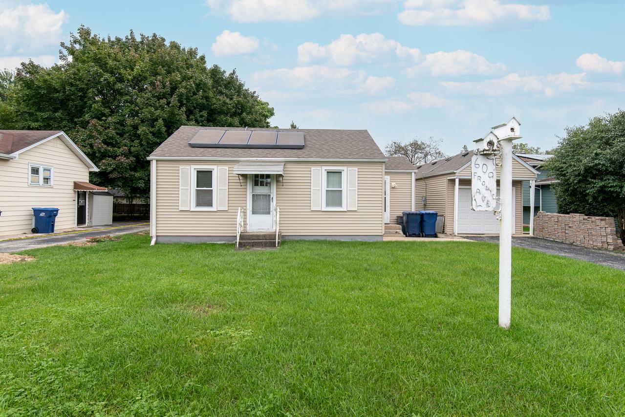 609 N Frolic Ave., Waukegan, IL 60085