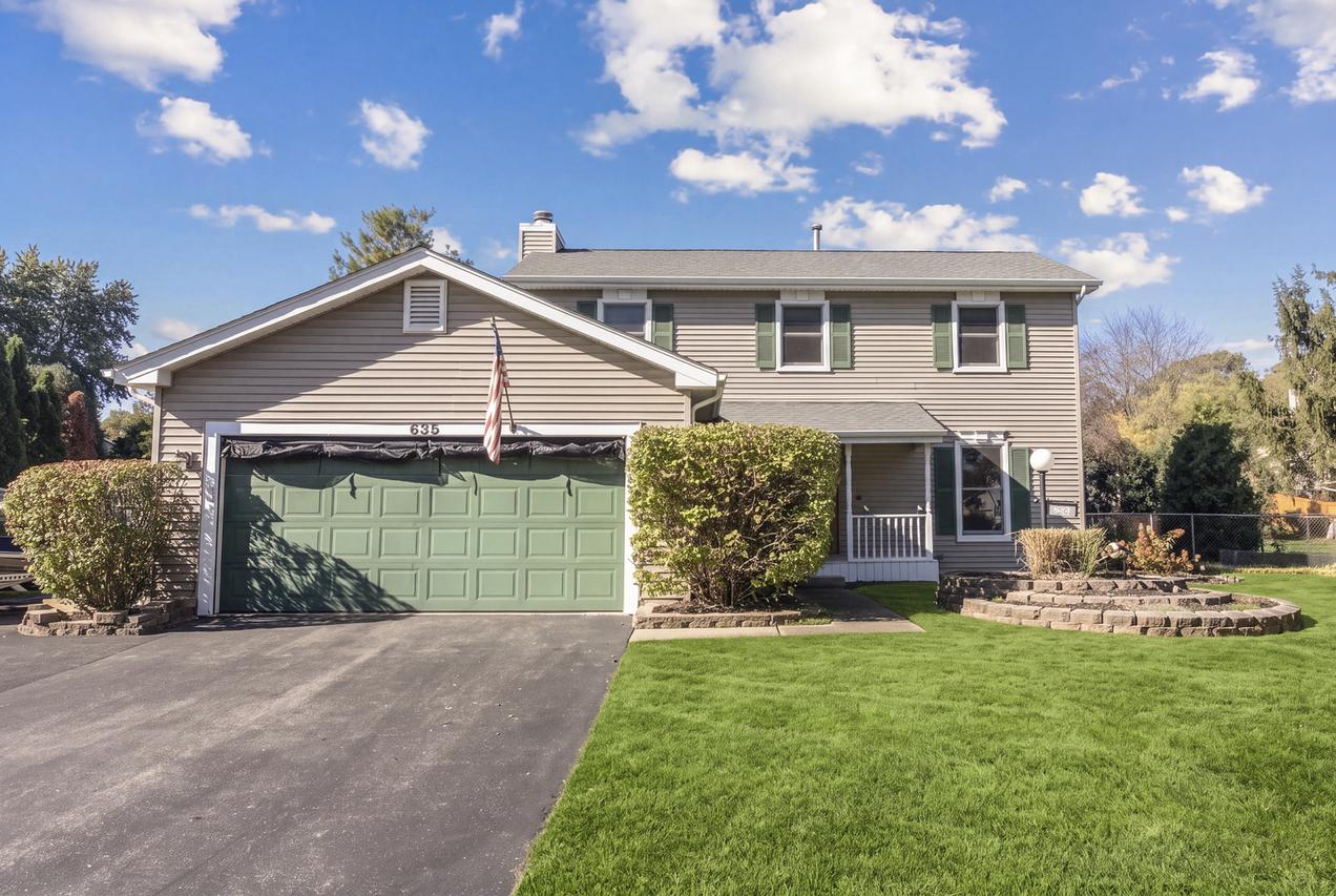 635 Tanglewood Dr., Algonquin, IL 60102