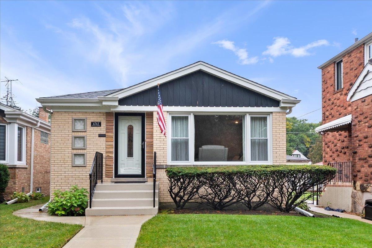6765 W Talcott Ave., Chicago, IL 60656