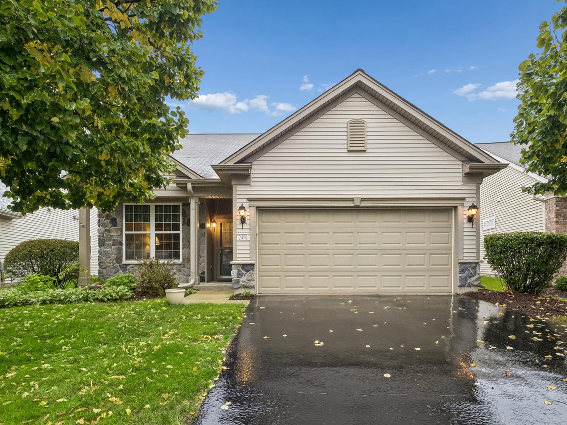 2491 Sandlewood Cir., Elgin, IL 60124