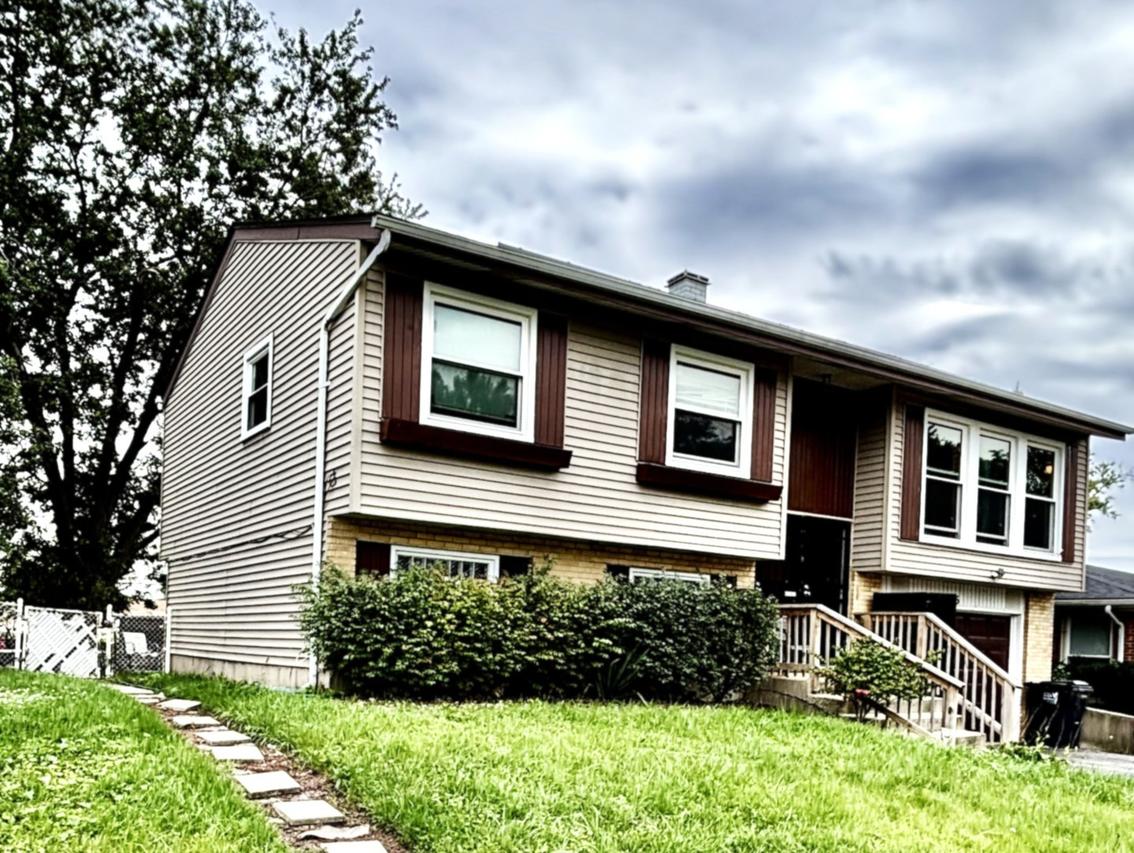 1135 E 159th Pl., South Holland, IL 60473