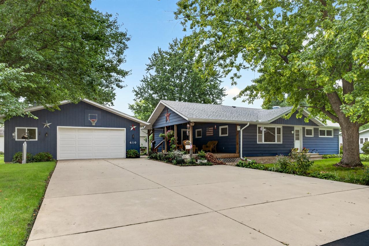 410 E Jones St., Plano, IL 60545