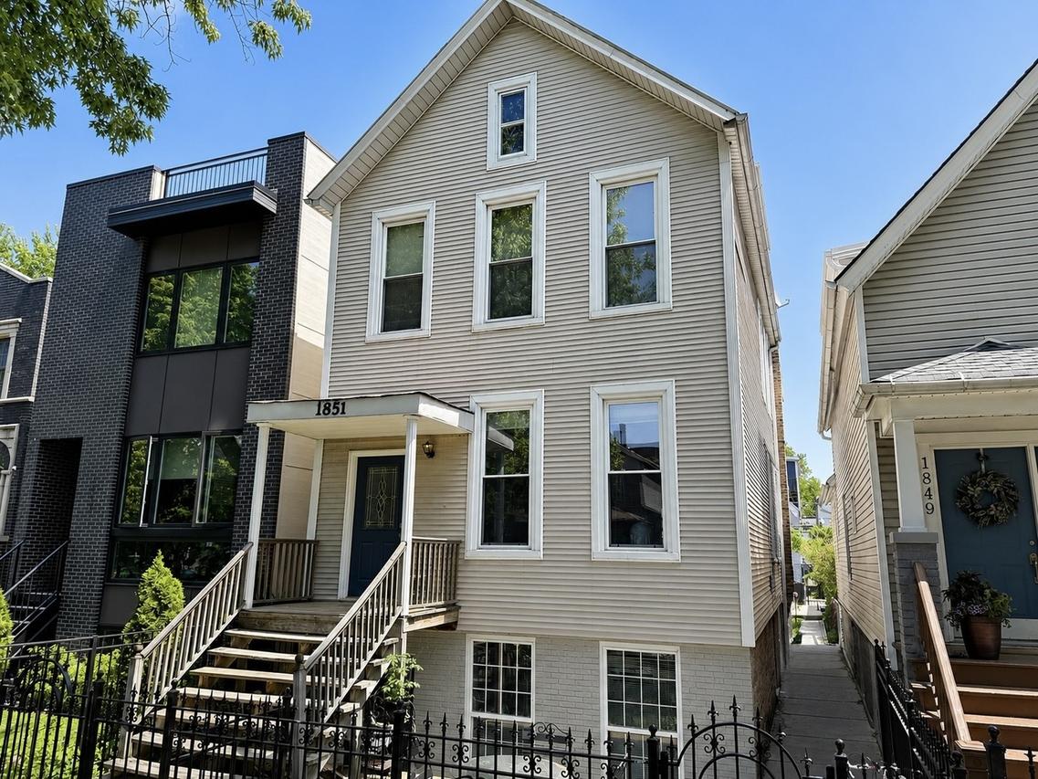 1851 N Fairfield Ave., Chicago, IL 60647