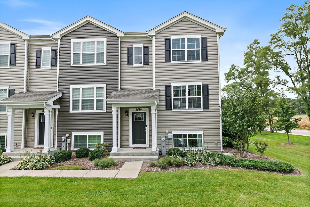 2570 Alison Ave., Pingree Grove, IL 60140