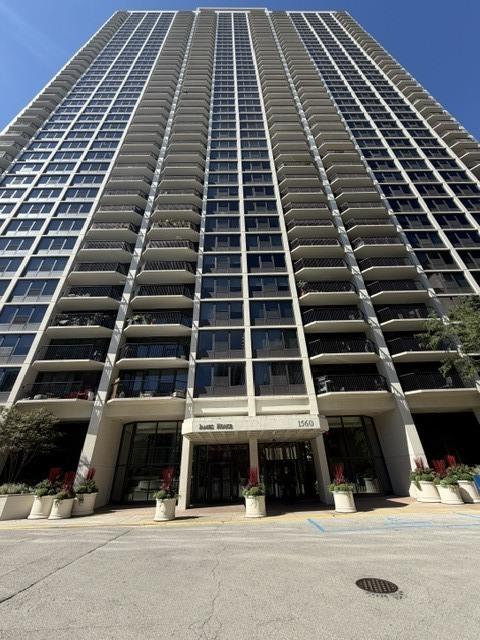 1560 N Sandburg Ter. #2808J, Chicago, IL 60614